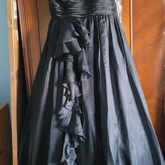 Mac Duggal Ball gown - Picture 5 of 7